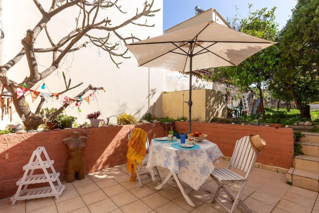 Backyard Art Studio Chania  Buitenkant foto